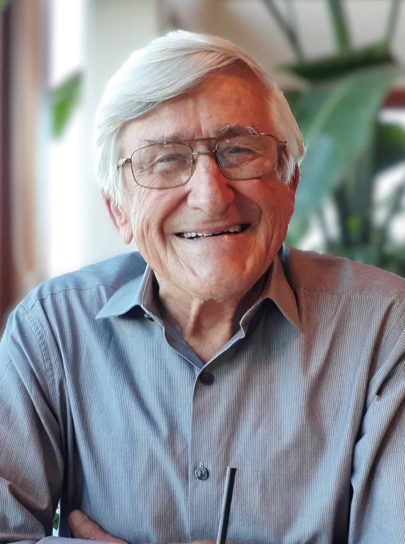 Allan William McInnes